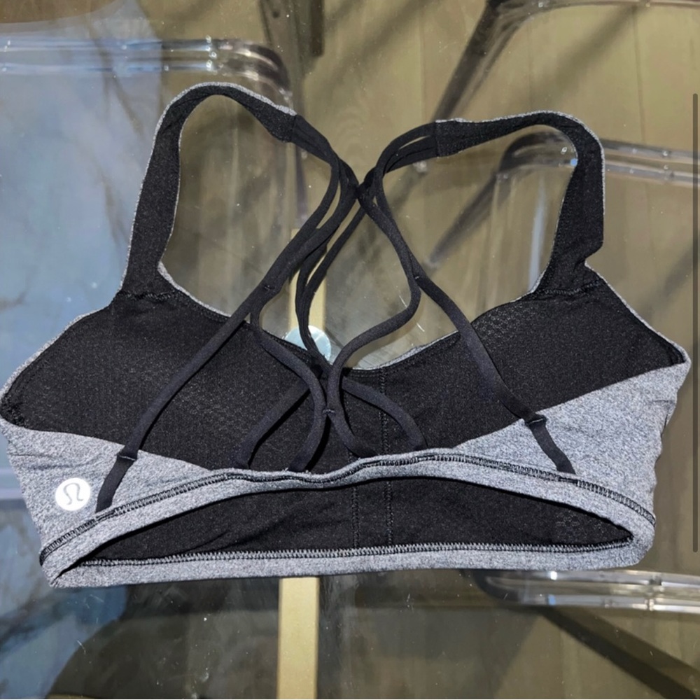 Size 4 - Picture 2 of 3